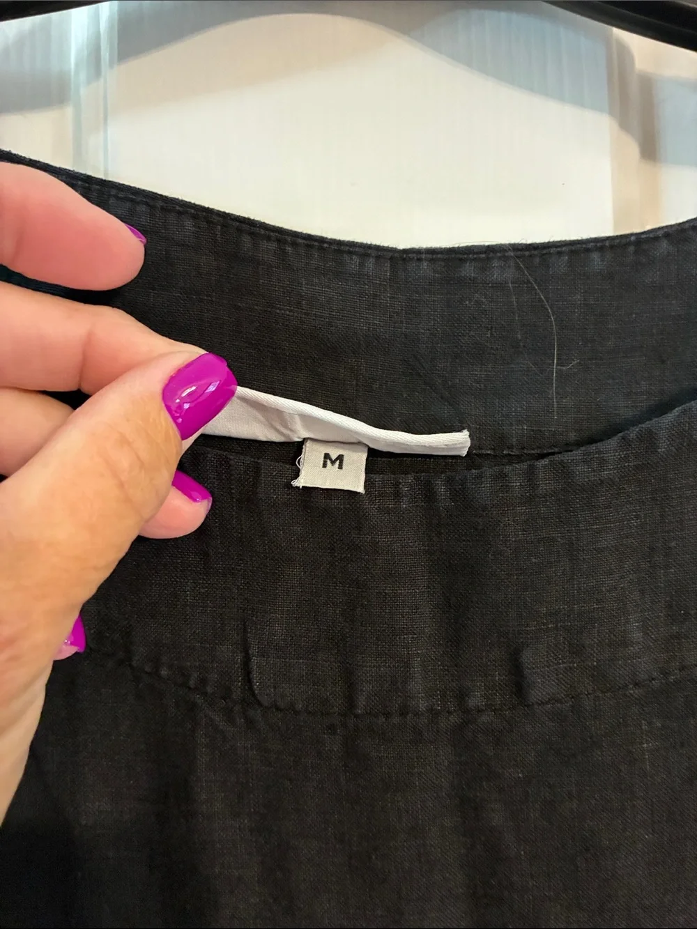 bryn Walker Black Linen Tunic Top - Picture 3 of 4